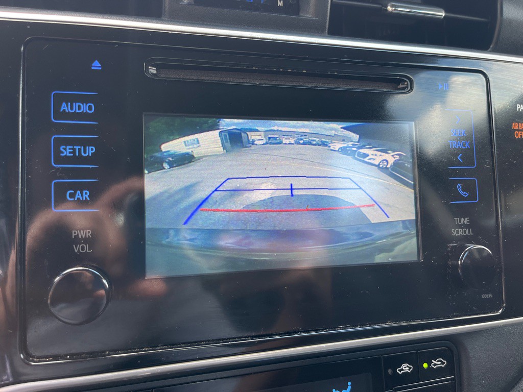 2017 Toyota Corolla Image 17