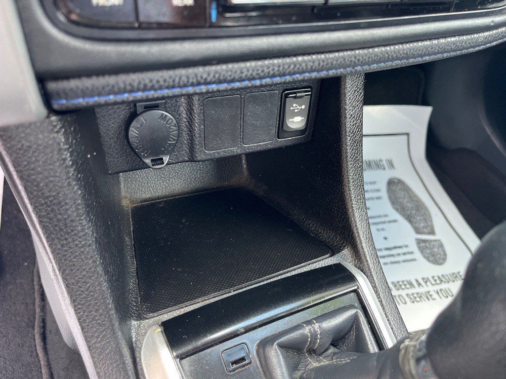 2017 Toyota Corolla Image 19