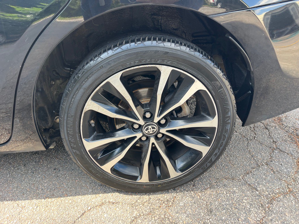 2017 Toyota Corolla Image 21