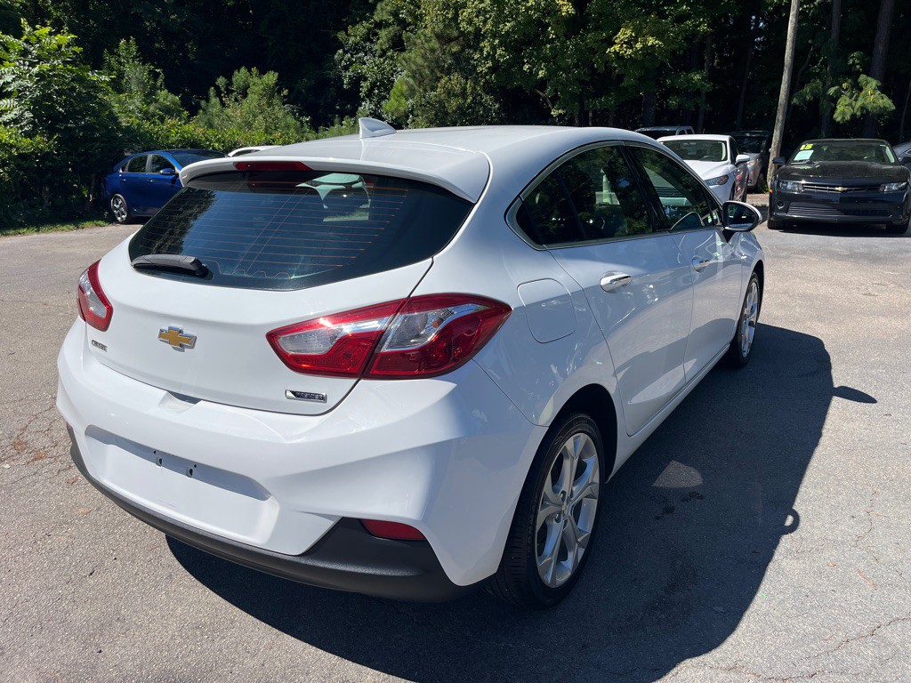 2018 Chevrolet Cruze Image 4
