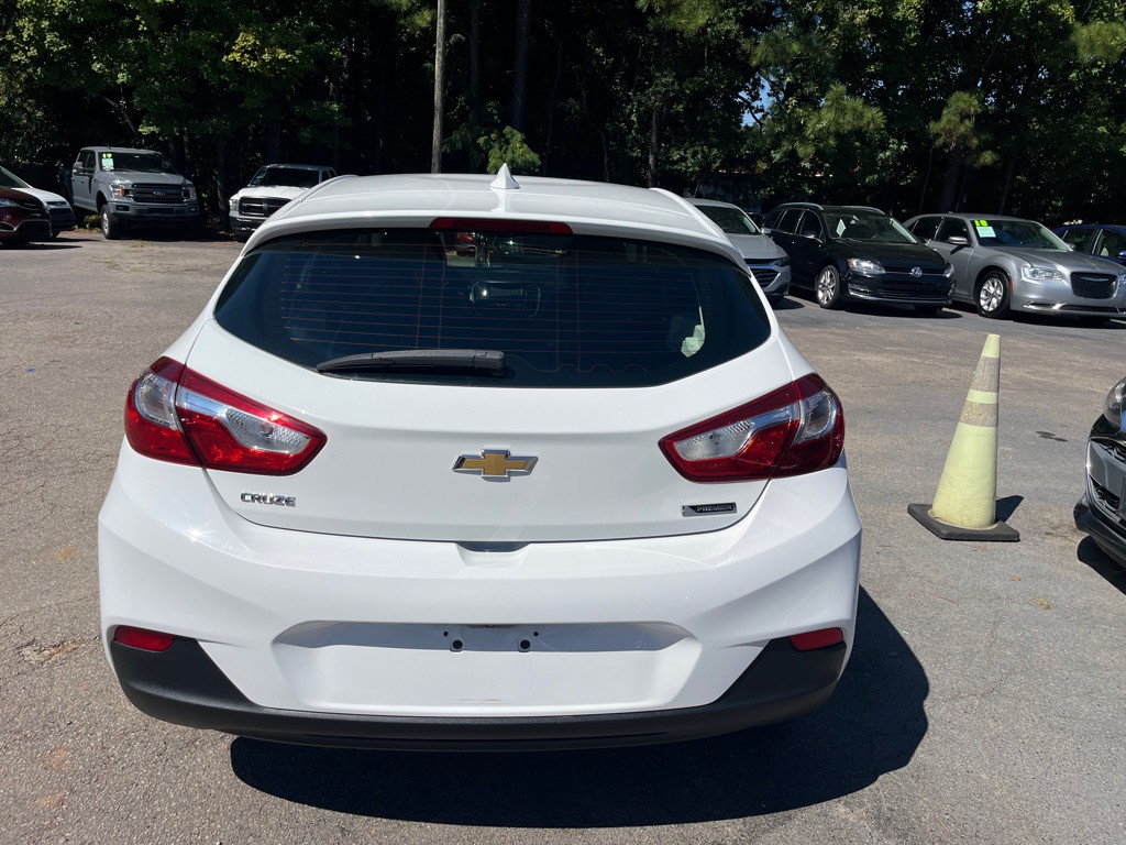 2018 Chevrolet Cruze Image 5