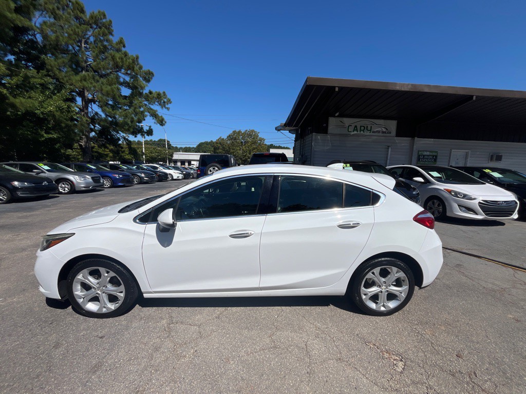 2018 Chevrolet Cruze Image 7