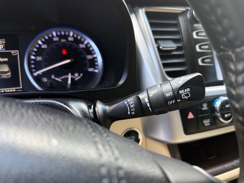 2016 Toyota Highlander Image 17