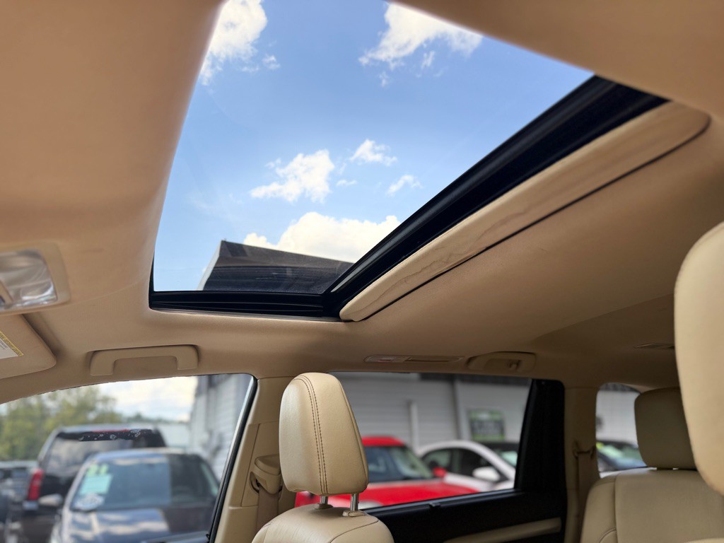 2016 Toyota Highlander Image 29