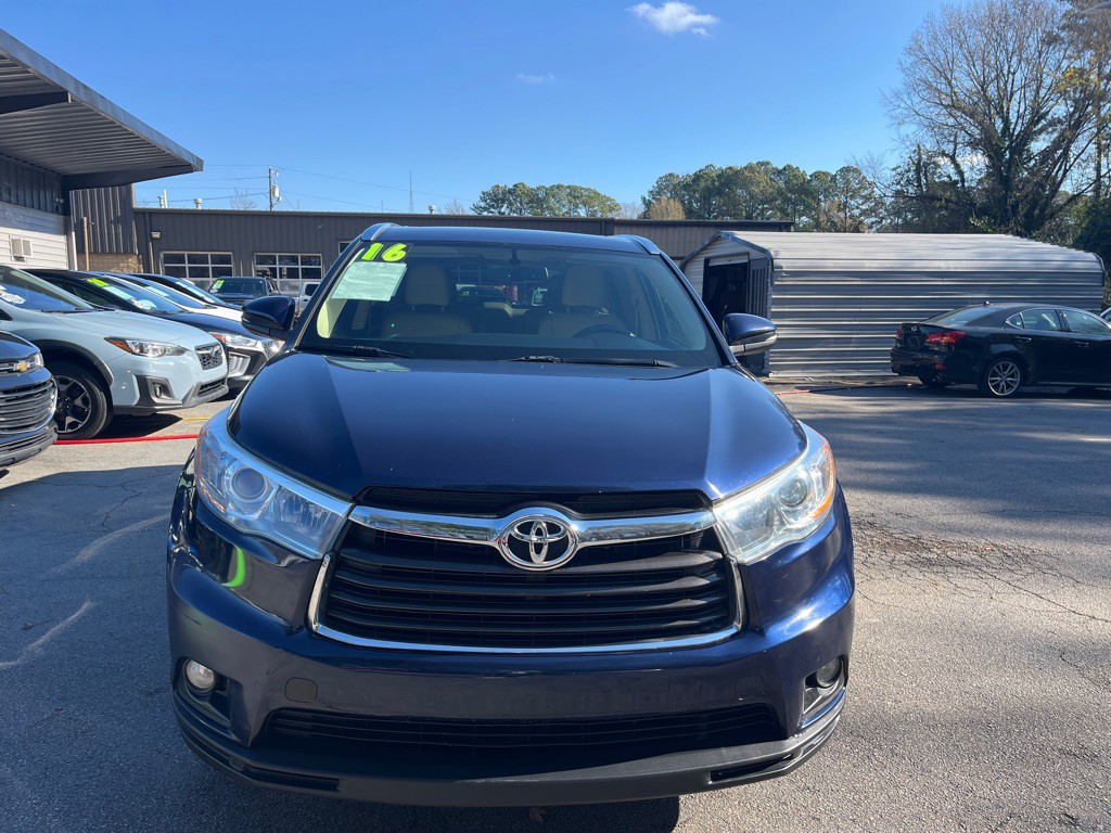 2016 Toyota Highlander Image 2