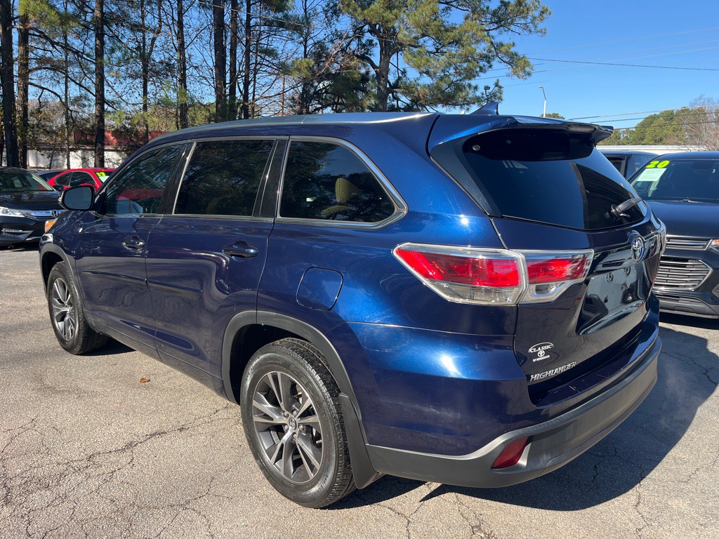 2016 Toyota Highlander Image 6