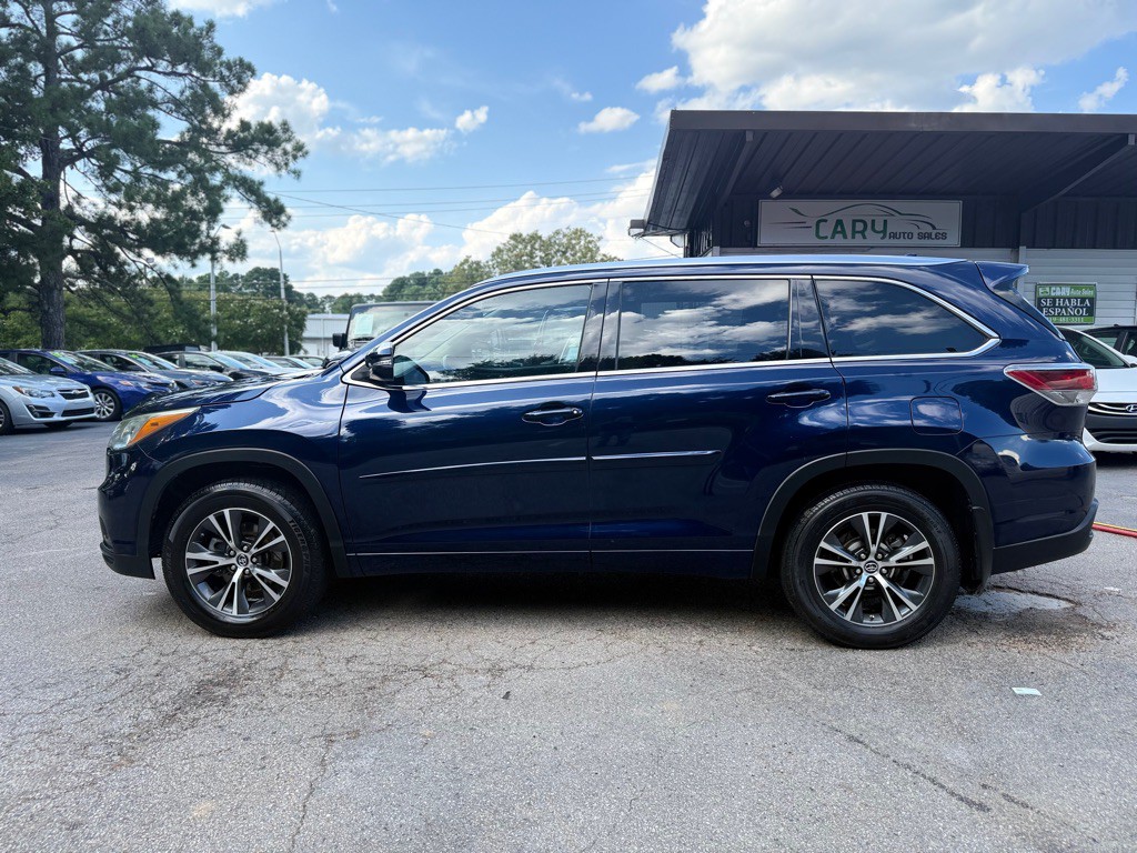2016 Toyota Highlander Image 8