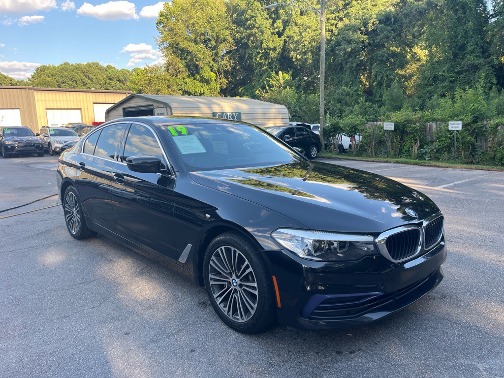 2019 BMW 5 Series Image 3