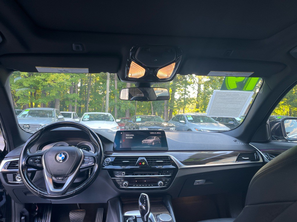 2019 BMW 5 Series Image 10