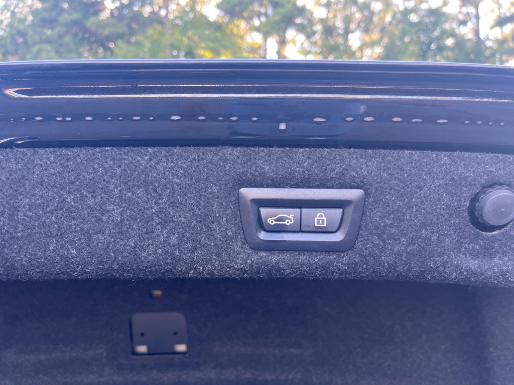 2019 BMW 5 Series Image 12