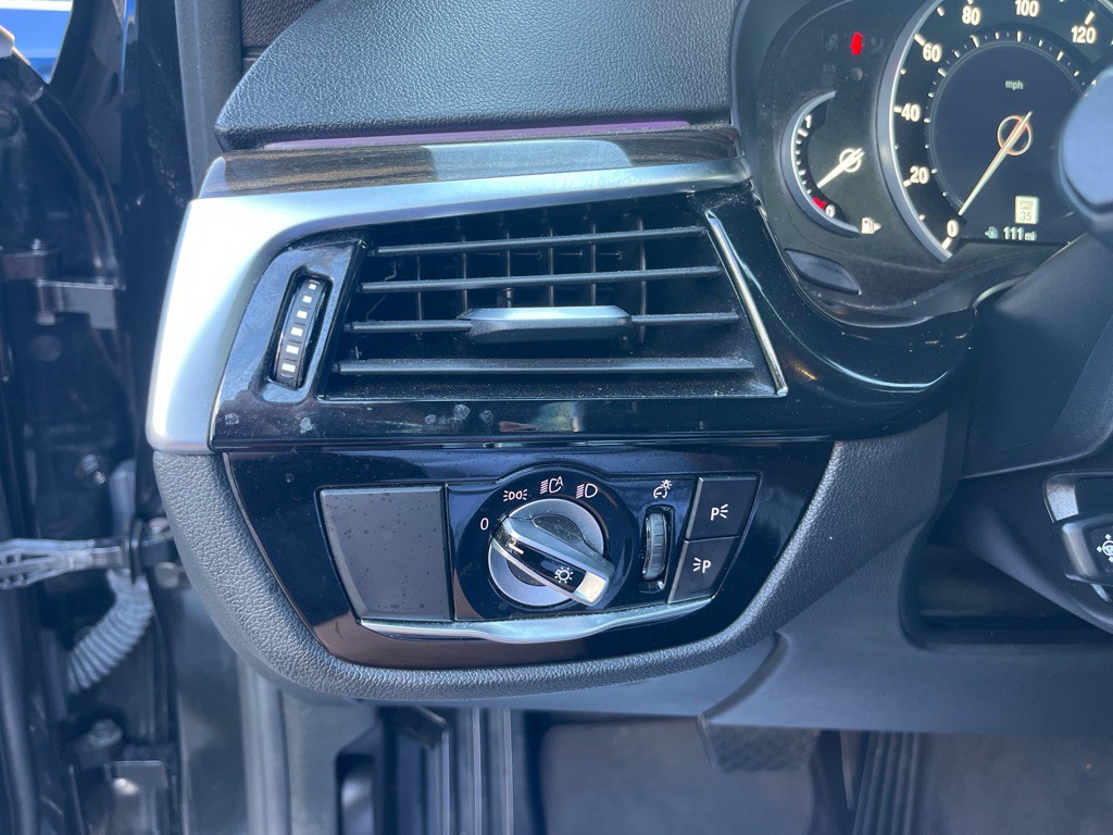 2019 BMW 5 Series Image 15