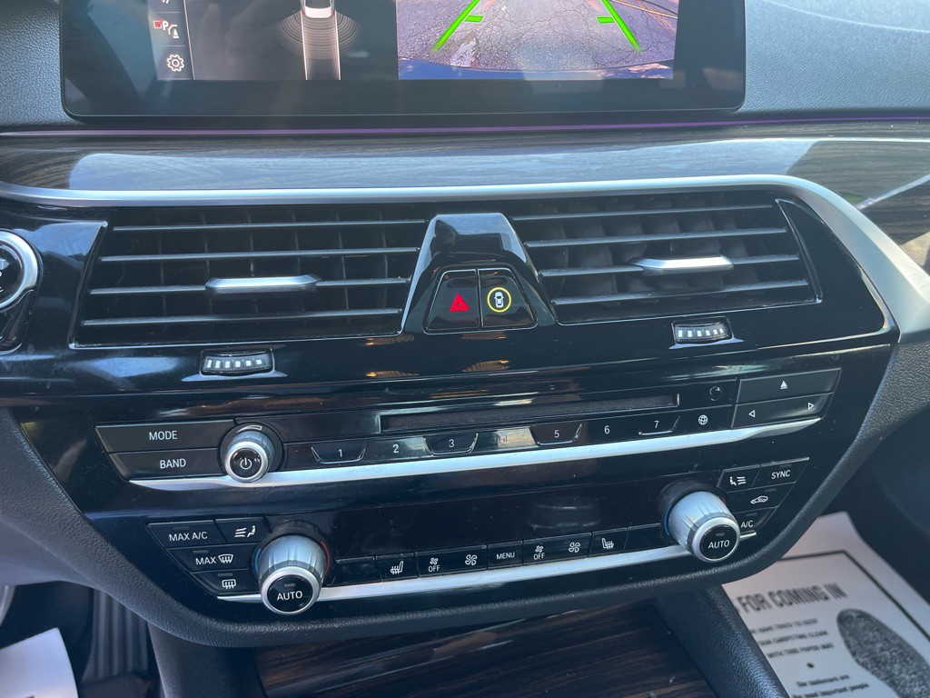 2019 BMW 5 Series Image 17