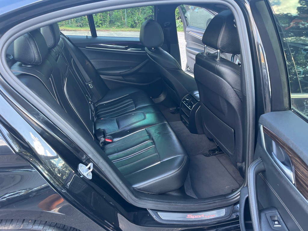 2019 BMW 5 Series Image 25