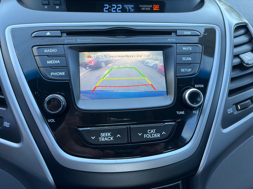 2016 Hyundai Elantra Image 14