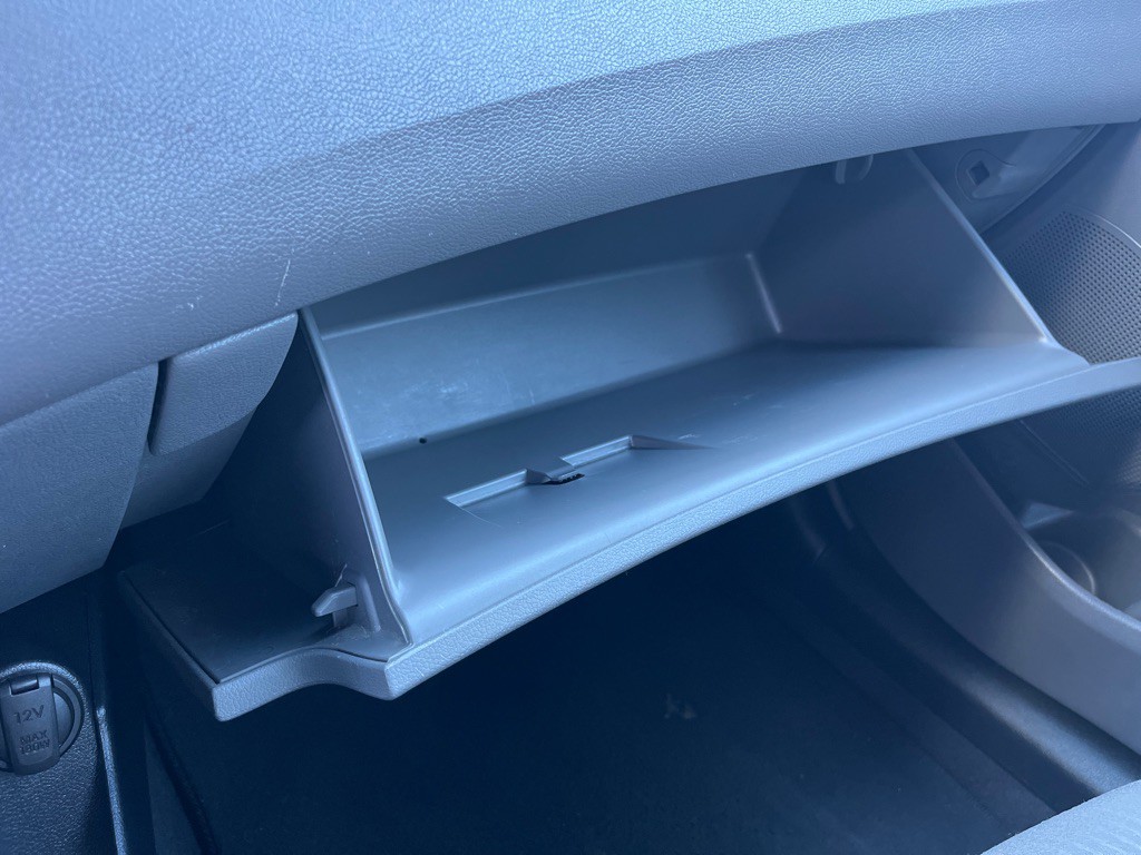 2016 Hyundai Elantra Image 17