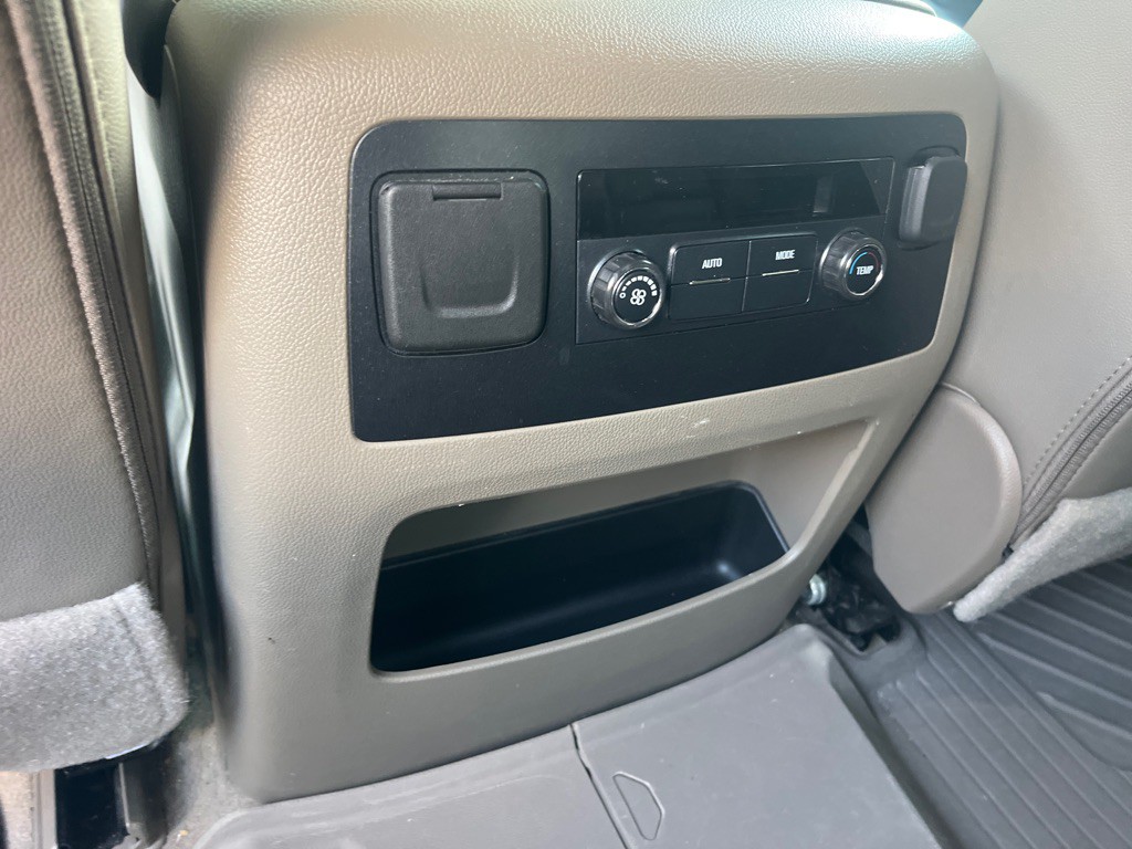 2019 Chevrolet Tahoe Image 18