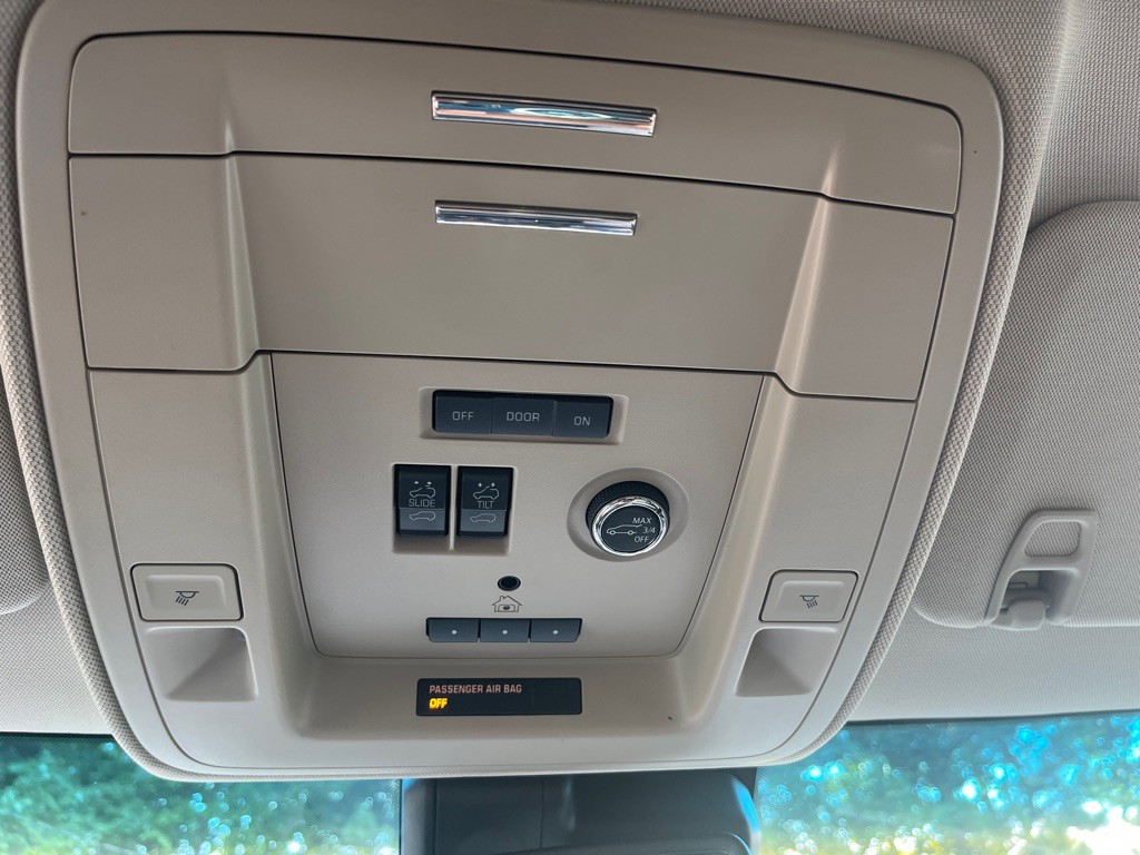 2019 Chevrolet Tahoe Image 30