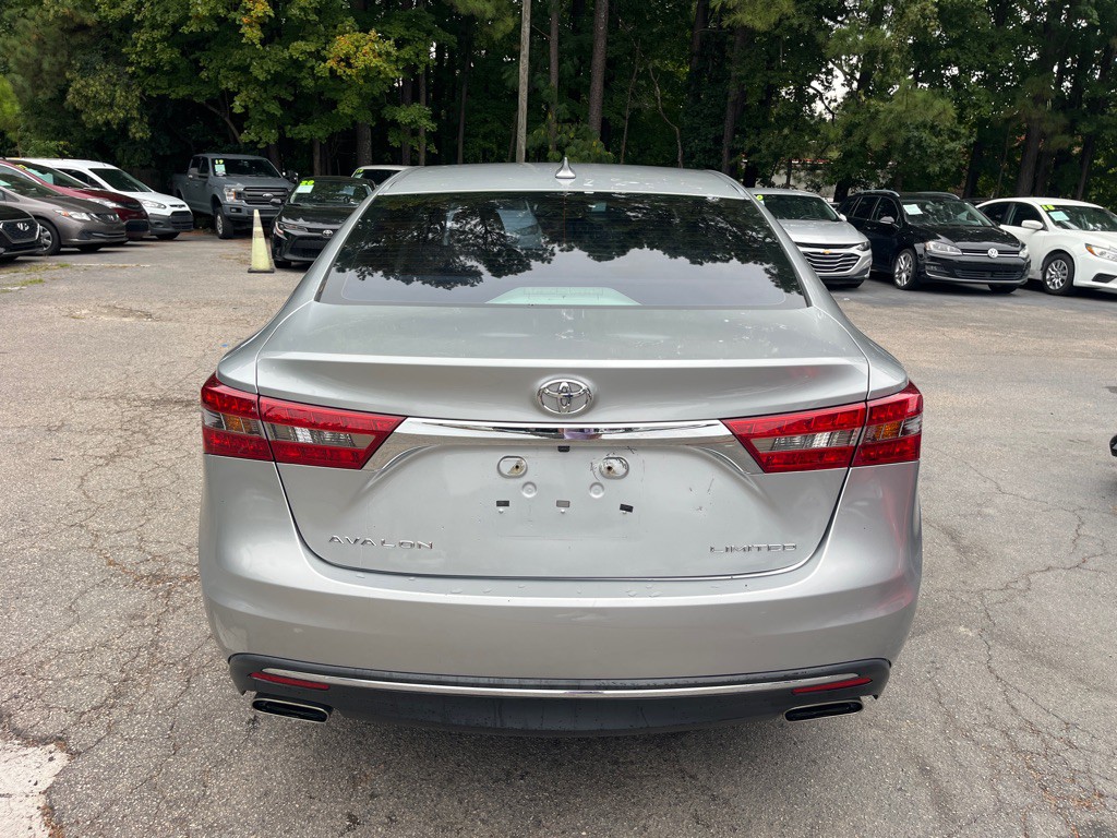 2016 Toyota Avalon Image 5