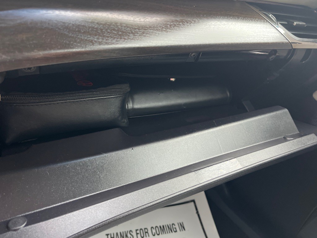 2016 Toyota Avalon Image 21