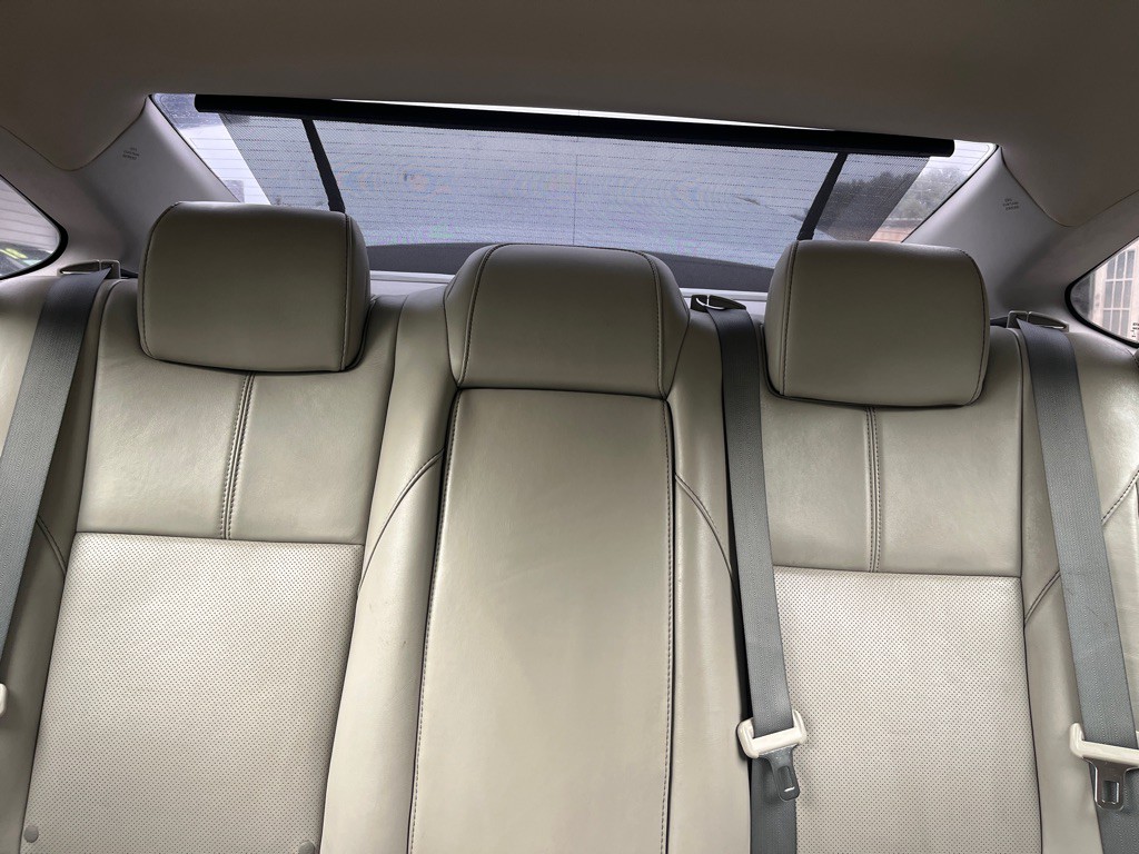 2016 Toyota Avalon Image 22