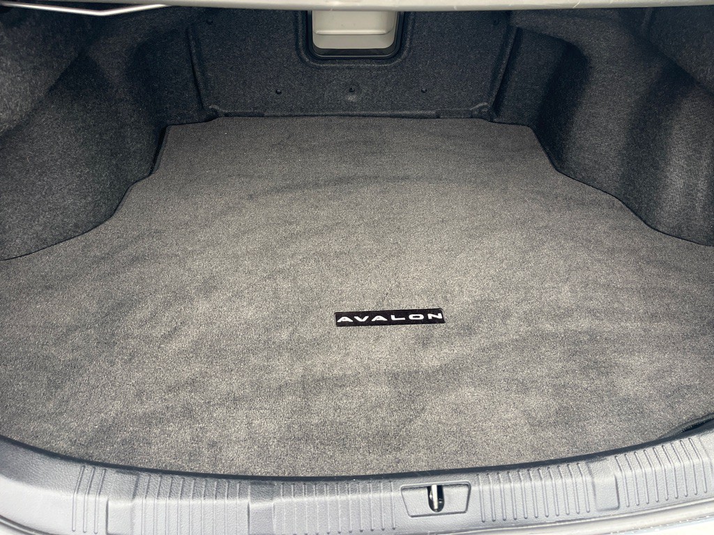 2016 Toyota Avalon Image 25