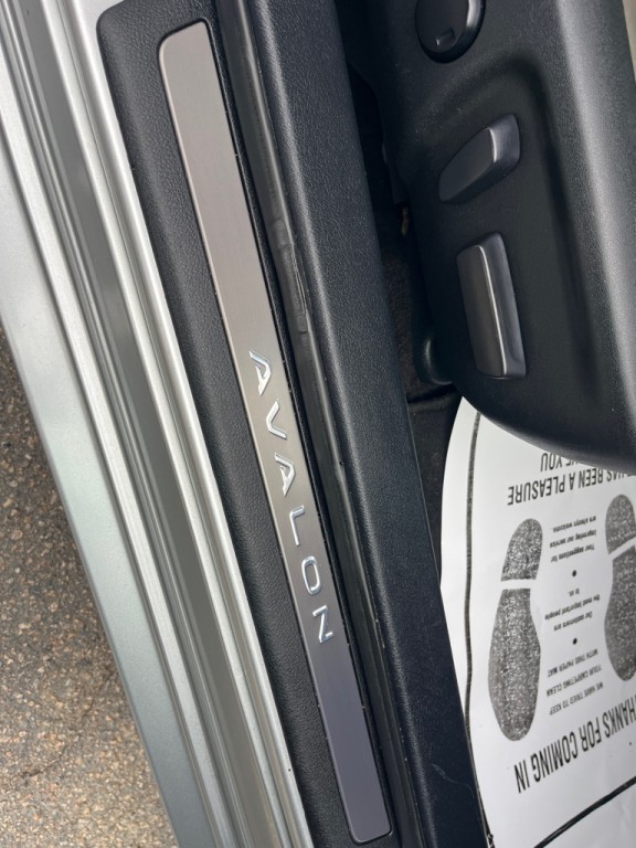 2016 Toyota Avalon Image 33