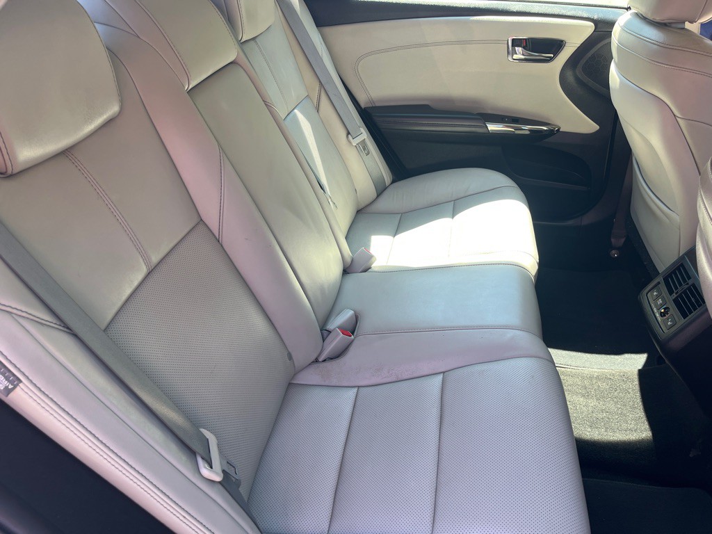 2016 Toyota Avalon Image 40