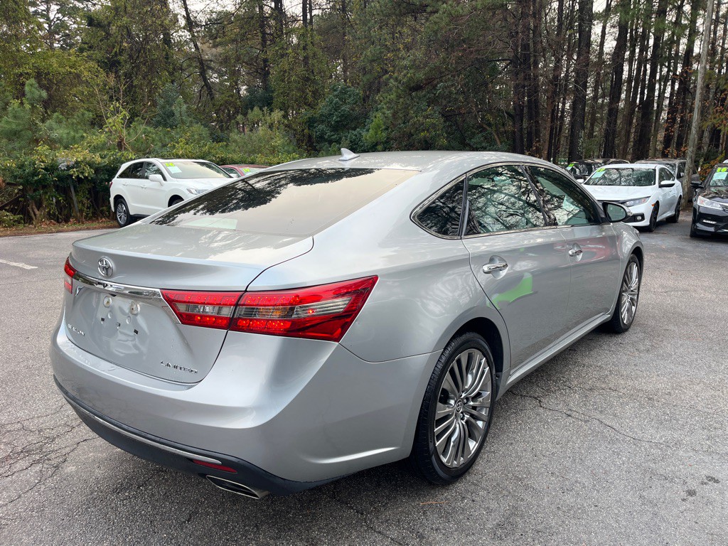 2016 Toyota Avalon Image 4