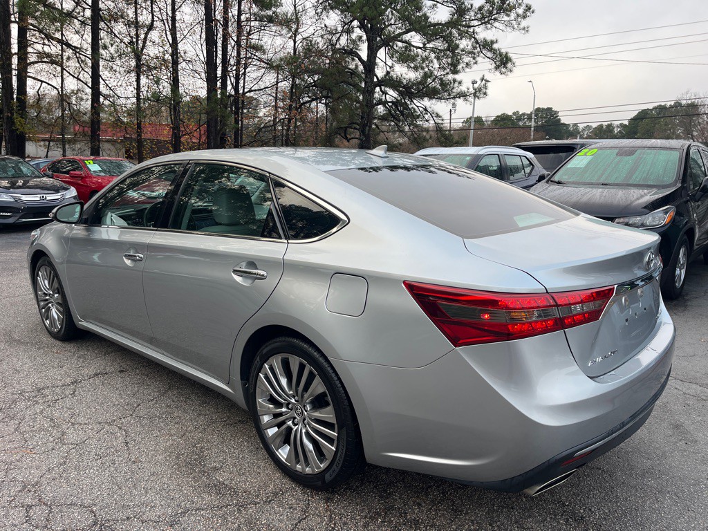 2016 Toyota Avalon Image 6