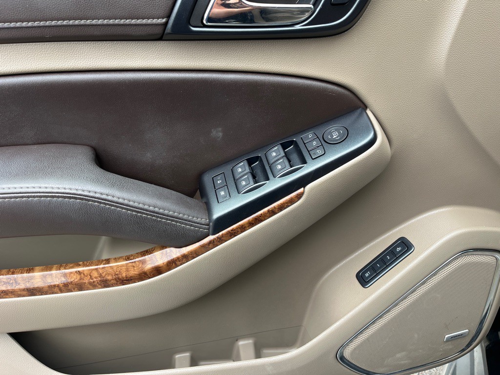2015 Chevrolet Tahoe Image 16