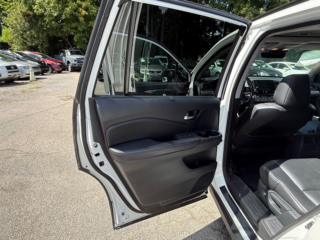 2021 Honda Pilot Image 36