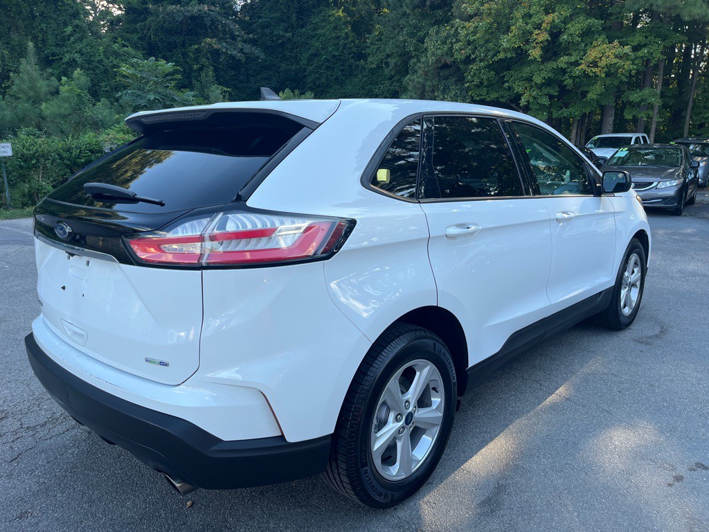 2019 Ford Edge Image 4