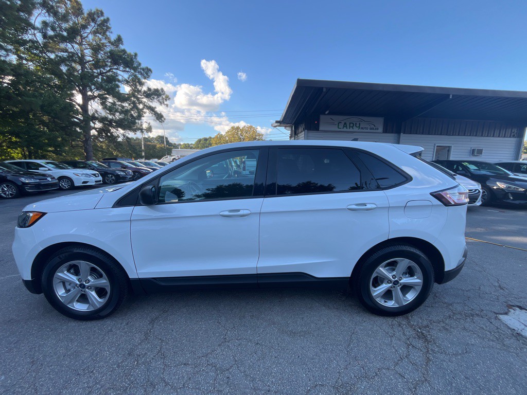 2019 Ford Edge Image 7