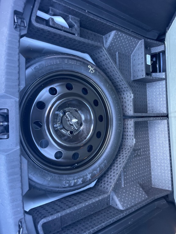 2019 Ford Edge Image 28