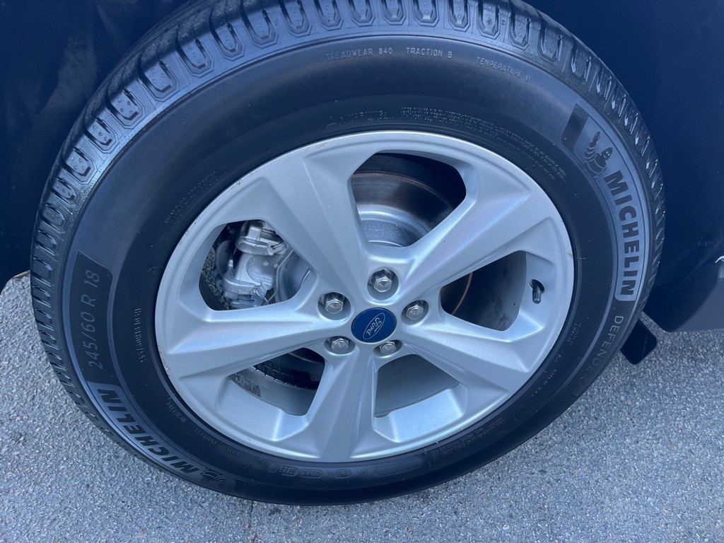 2019 Ford Edge Image 34