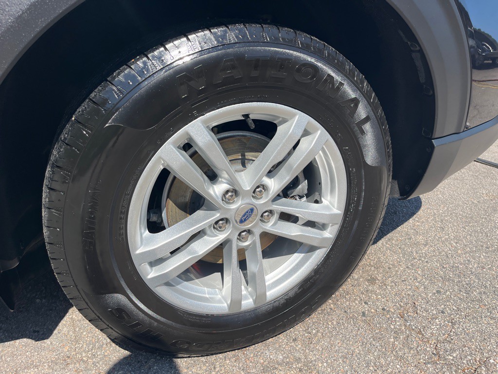 2020 Ford Explorer Image 23