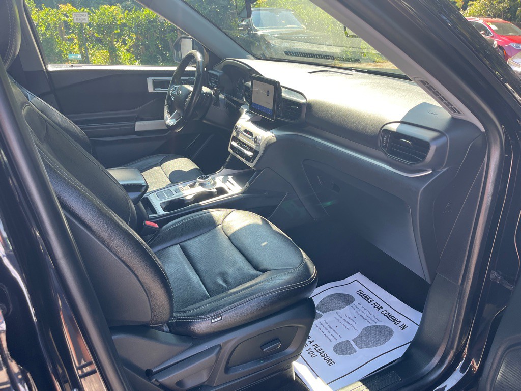 2020 Ford Explorer Image 25