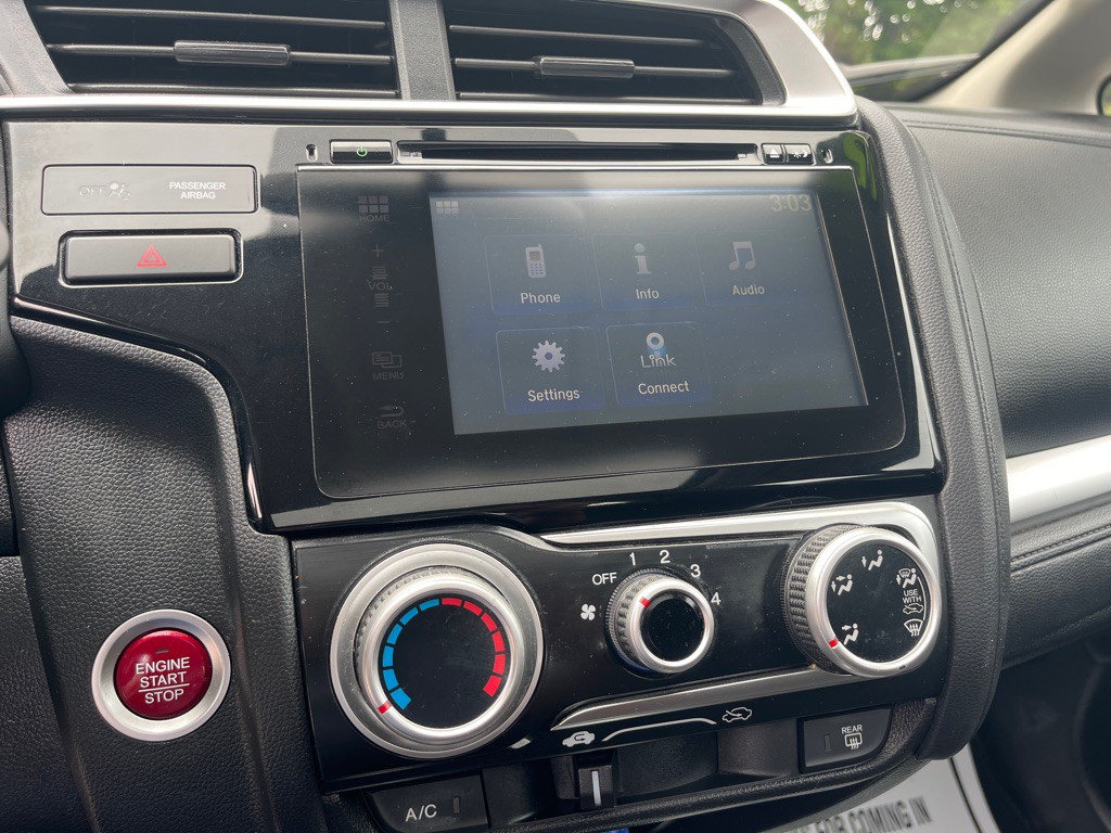 2015 Honda Fit Image 17