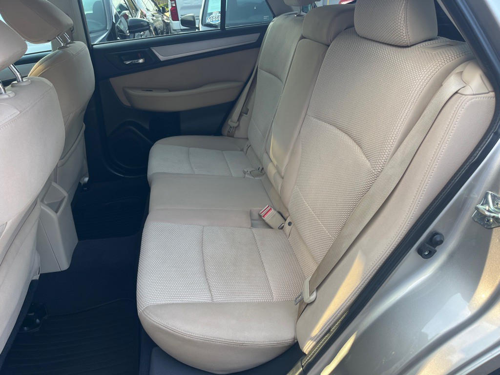 2016 Subaru Outback Image 11