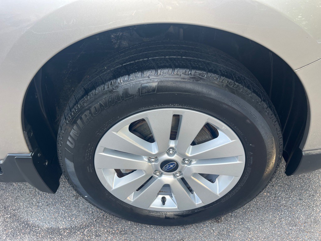 2016 Subaru Outback Image 32