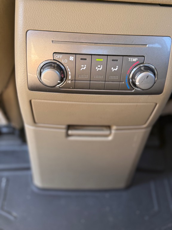 2011 Toyota Highlander Image 24