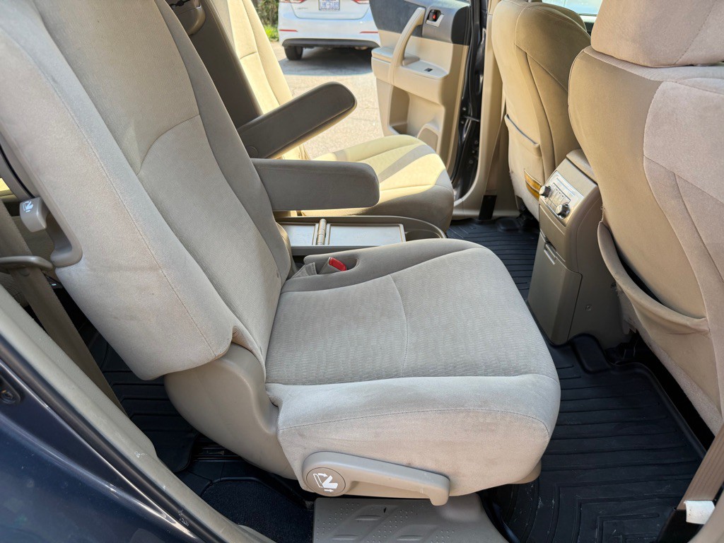 2011 Toyota Highlander Image 29