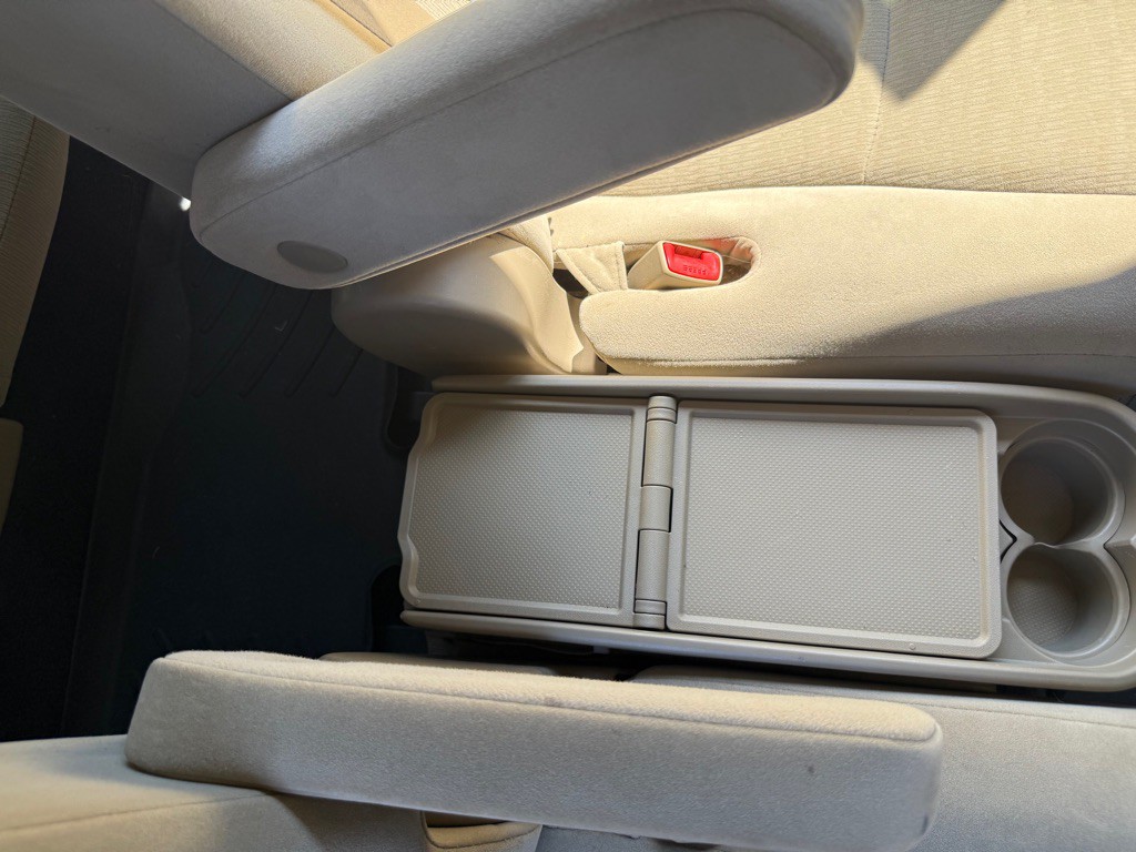 2011 Toyota Highlander Image 30