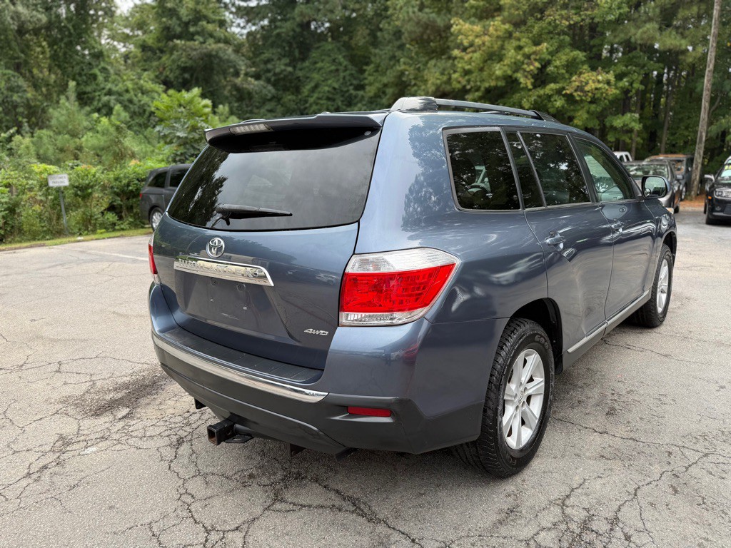 2011 Toyota Highlander Image 7
