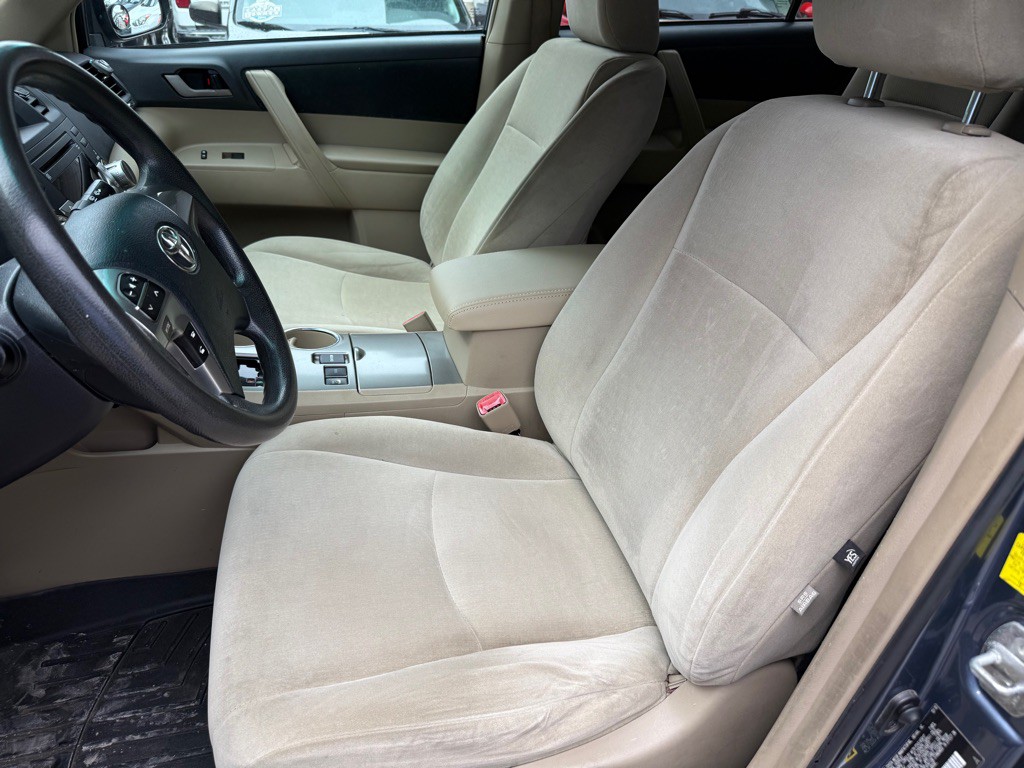 2011 Toyota Highlander Image 15