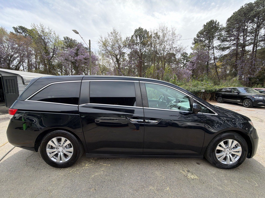 2015 Honda Odyssey Image 8