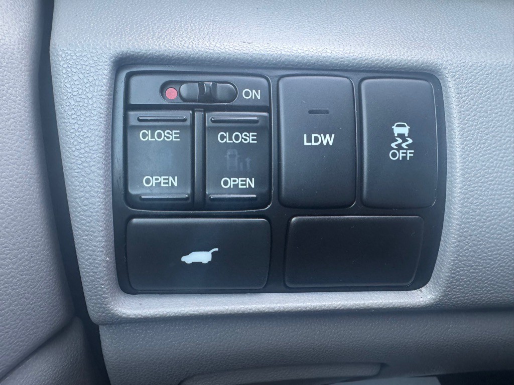 2015 Honda Odyssey Image 22