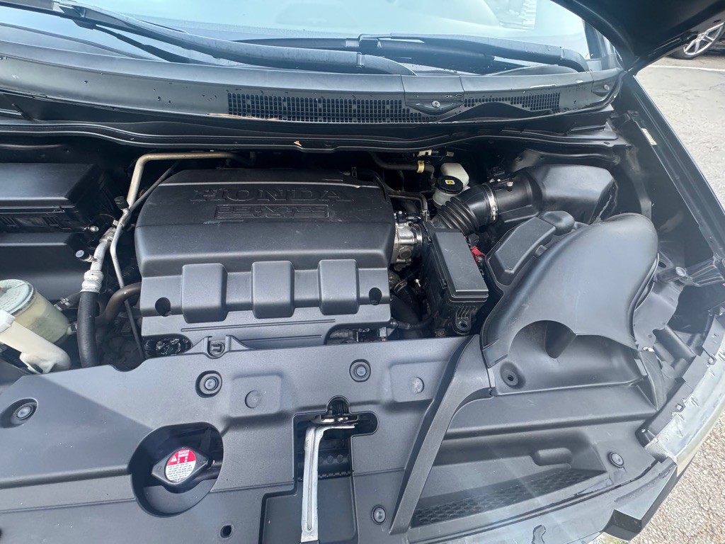 2015 Honda Odyssey Image 36