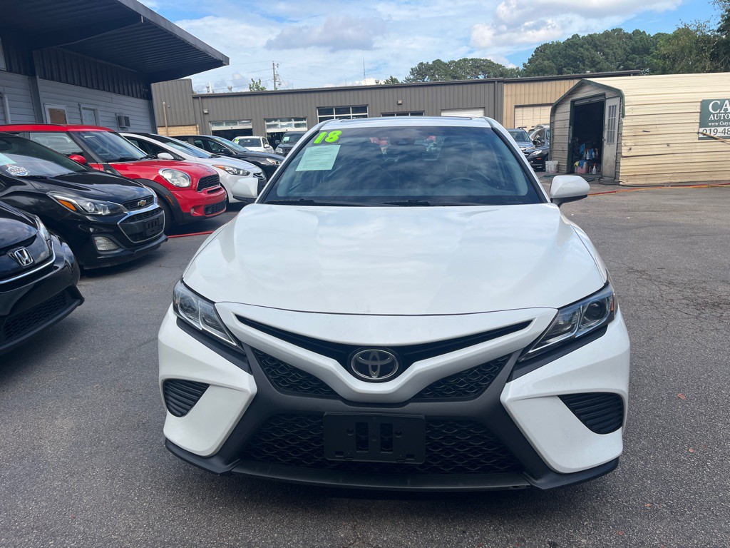 2018 Toyota Camry Image 2