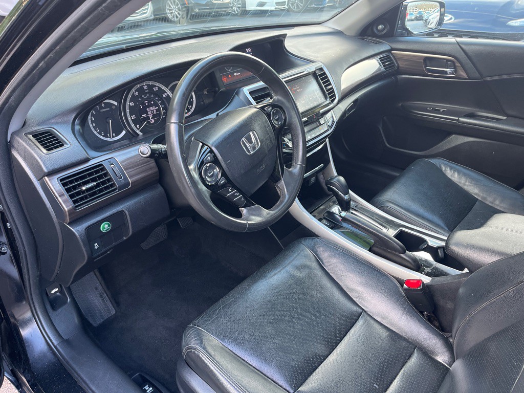 2016 Honda Accord Image 9